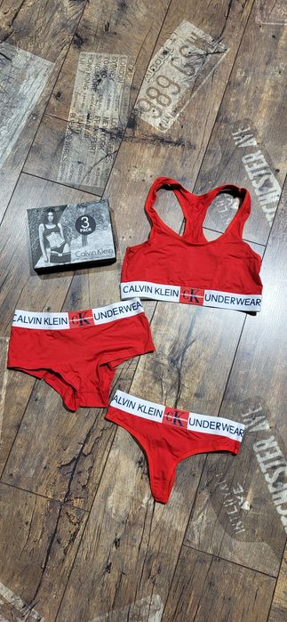 Komplet bielizny damskiej czerwony bawełna top bokserki stringi S