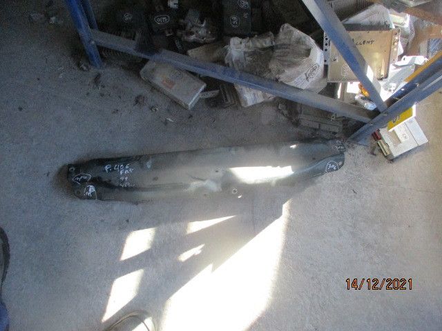 Frente em fibra ou chapa PEUGEOT 406 (8B)