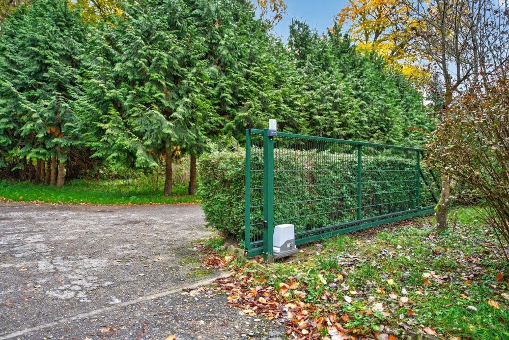 2 pokoje 57 m² w klimatycznym dworku, cicha i zielona okolica