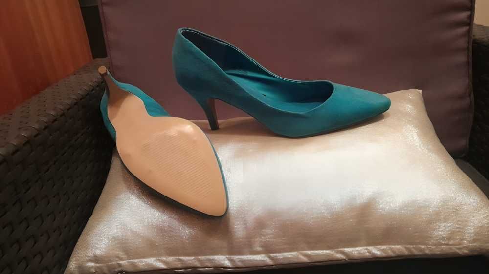 Sapatos Pontiagudos Azul Turquesa nº39 – Salto Médio Camurça