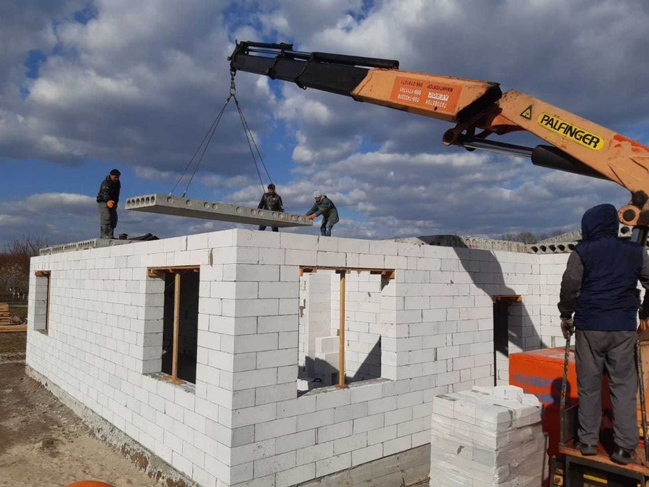 Утеплення будинків. Будівництво будинків під ключ. Кладка газоблоку. Заливка фундаменту. Заливка полів. Бетонні роботи