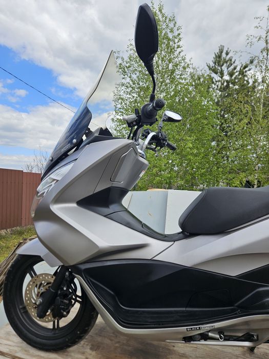 Honda PCX150 с контейнера без пробега по Украине из Японии .Максискутер Хонда 150куб.Доставка/Отправка по Украине