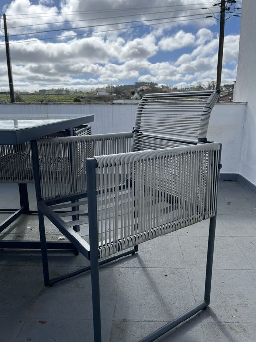 Mesa exterior com 4 cadeiras