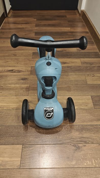 Scoot & Ride  + kask Bobike – stan dobry