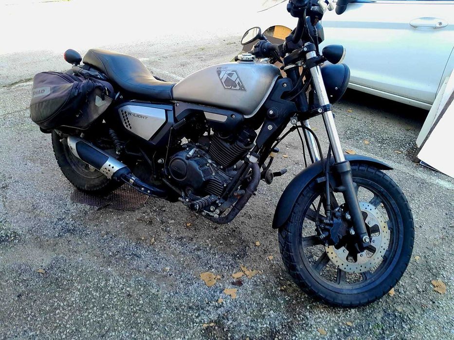 Mota Keeway K-Light 125cc - Mota impecável, irrepreensível.