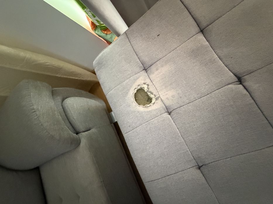 Sofa + puff + arrumos bau