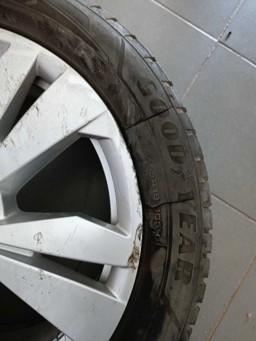 jantes 19 usadas com pneus (volkswagen)