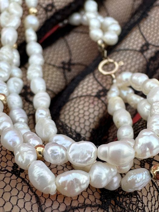 Браслет:річкові перли та золото 585