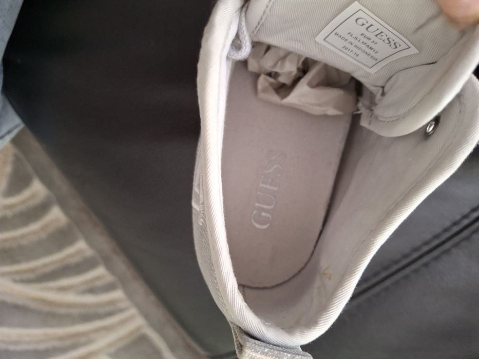 Buty na koturnie guess roz.37