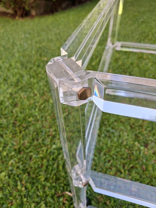 Carrinho de acrílico