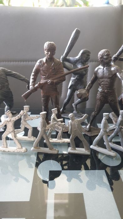 Солдатики разные