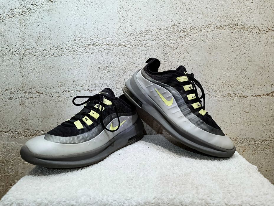 Damskie sneakersy NIKE AIR MAX AXIS r.38