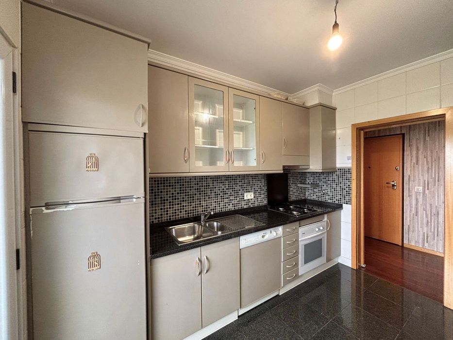 Apartamento T2 - Centro Feira