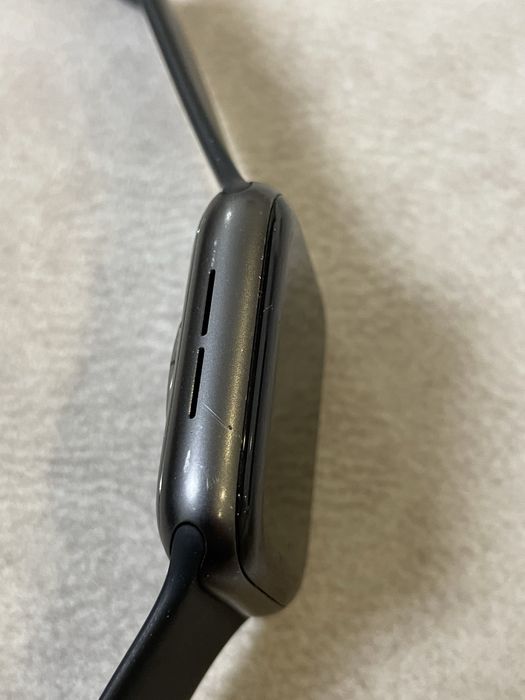 Apple watch series 5, 44 мм , Spase gray.