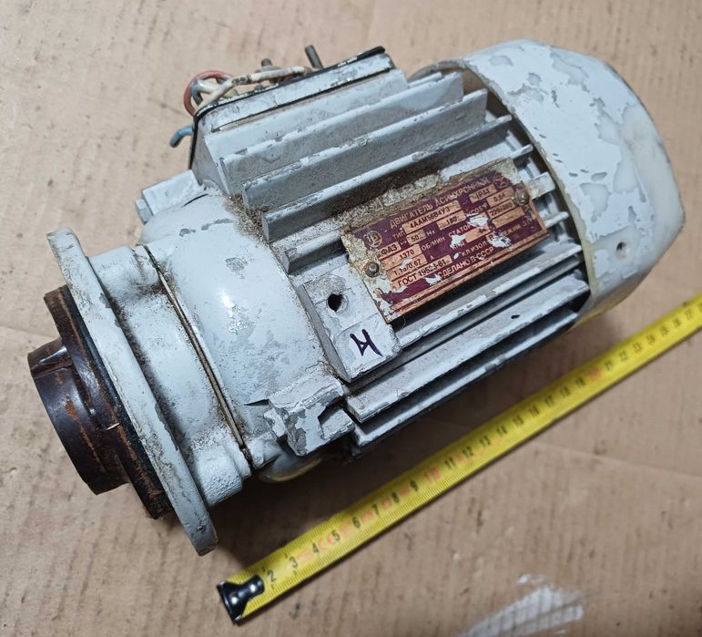 електродвигун флянцевий асинхронний АОЛ 4АА насос гідравлічний БГ 12