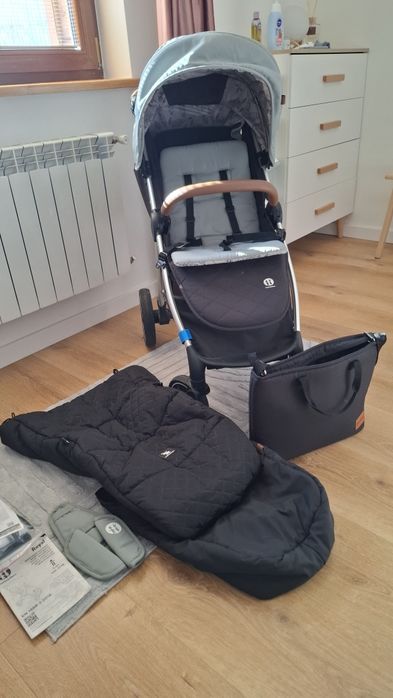 Wózek spacerowy Petite&Mars Royal OKAZJA