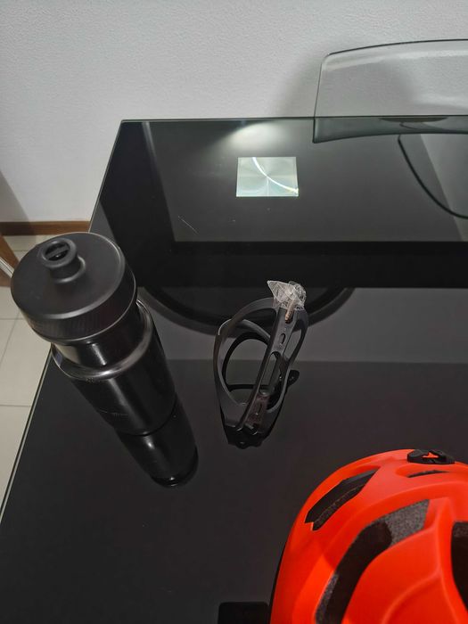 Capacete e outros para bicicleta