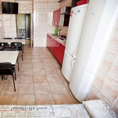 Хостел на позняках поряд з метро жк корона , поряд харківська осокорки