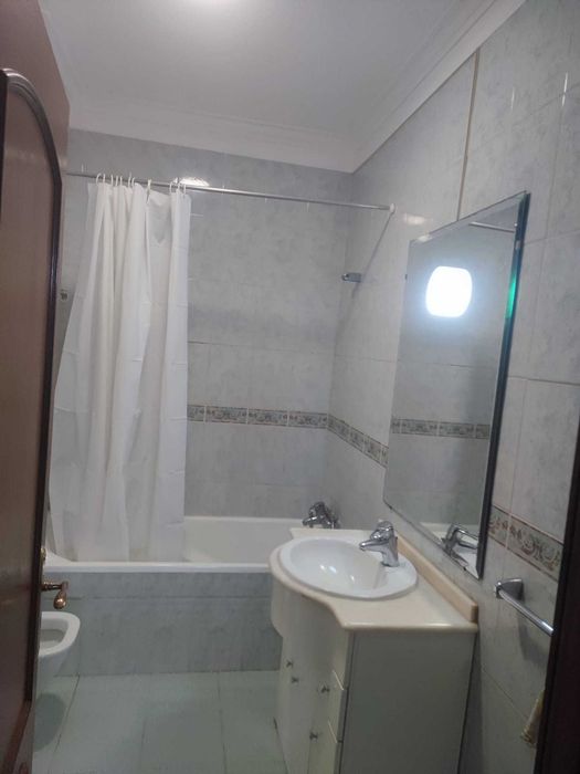 Alugo Quarto - Alcochete