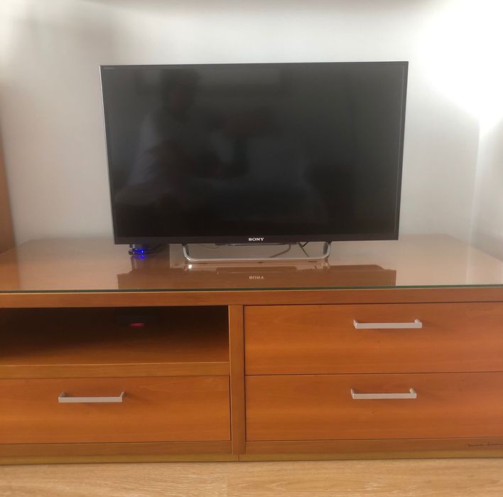TV Sony Bravia Internet TV.  Como nova!