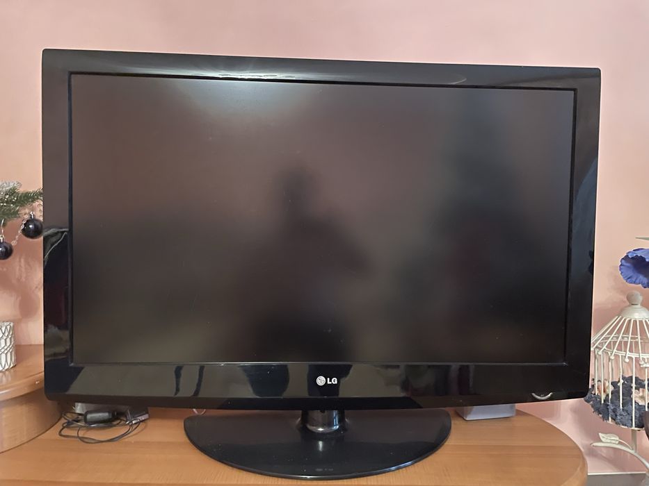 Телевізор lg 42 дюйма