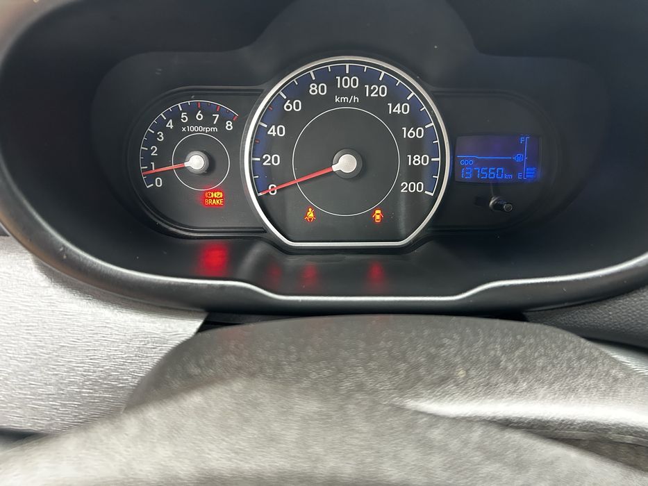 Продам авто Hyundai I10 2012