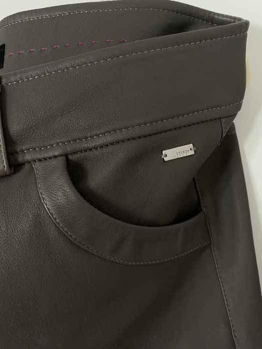 Calças pele Escada Sport