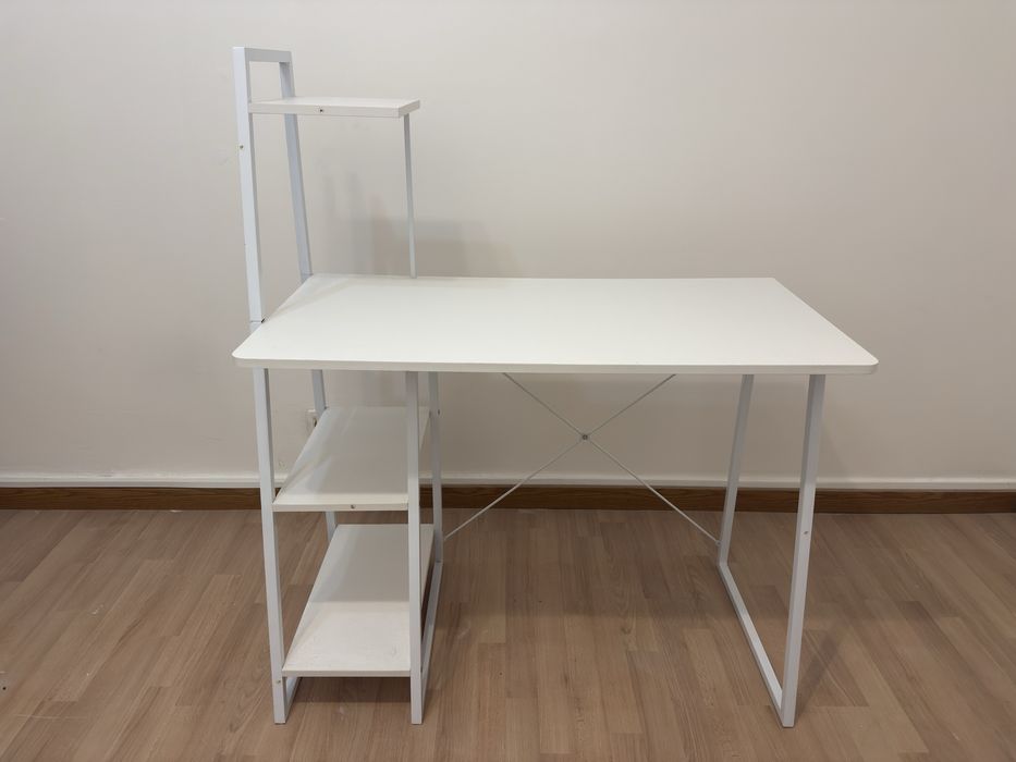 Secretária de escritório (100x50cm)