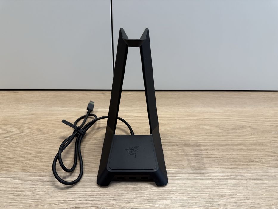 Suporte de Auscultadores Razer - RGB