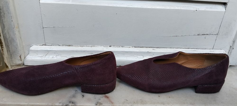 Sapatos salto baixo