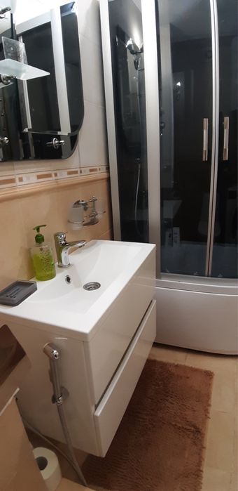 Квартира подобово 2-х кімнатна в центрі