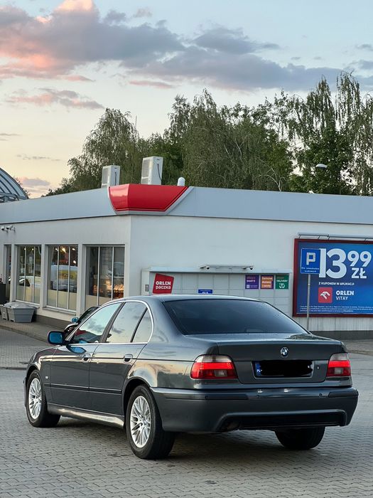 Е39 3.0 дизель 142 кіловати 2001 рік автомат