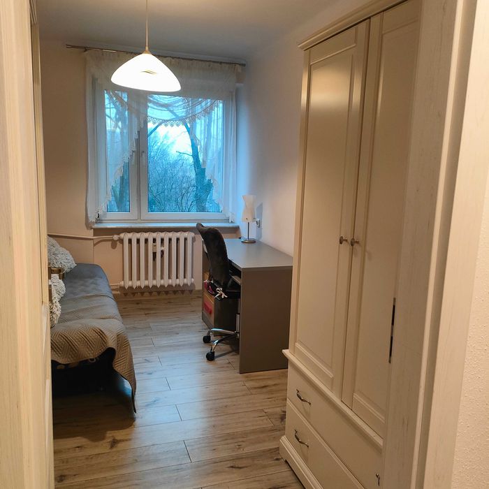 Sprzedam 3-pokojowe mieszkanie w Łowiczu, 58,6 m2 Os. Broniewskiego