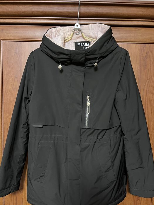 Жіноча куртка сезон осінь/весна.