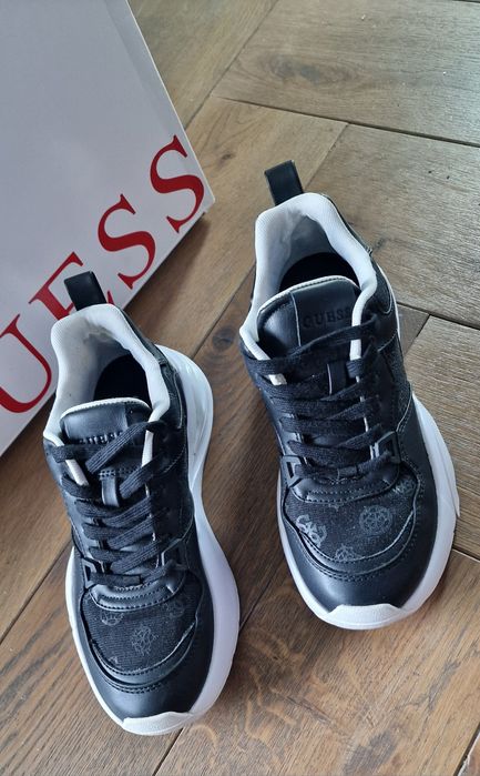 Guess czarne sneakersy platformy logowane 38