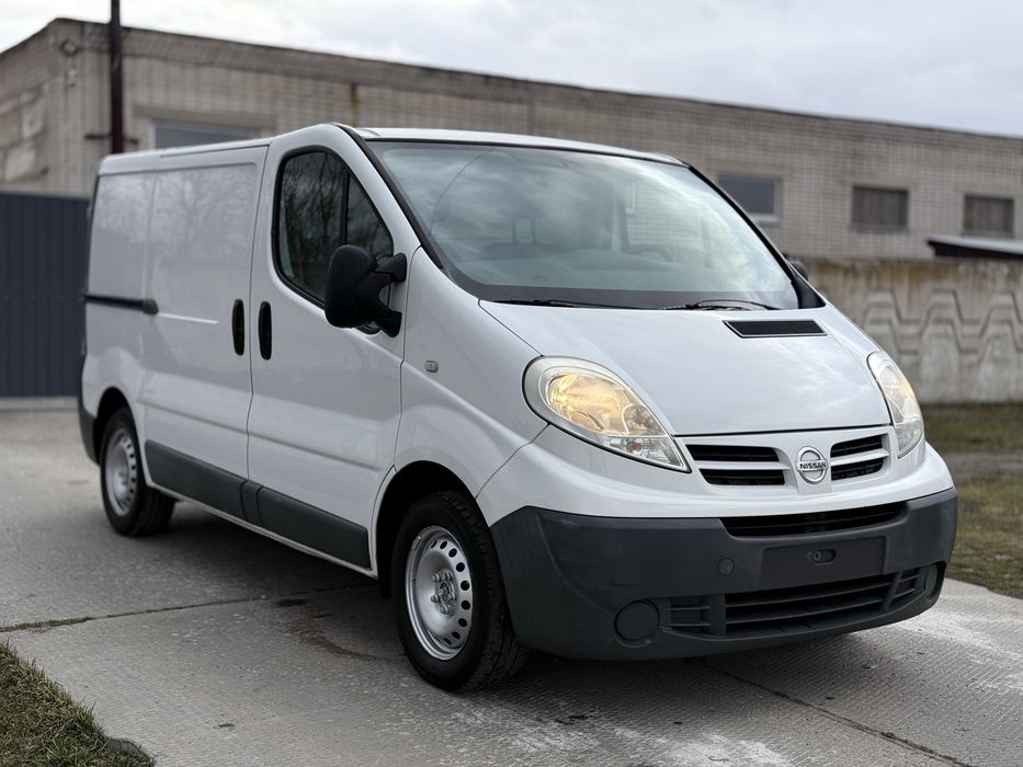 Продам Renault Trafic 2.0D 2011