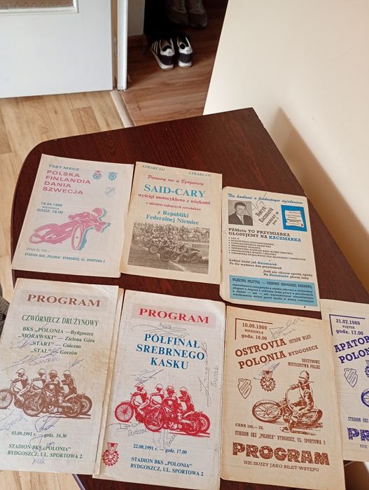Programy meczowe i magazyny żużlowe - autografy zawodników