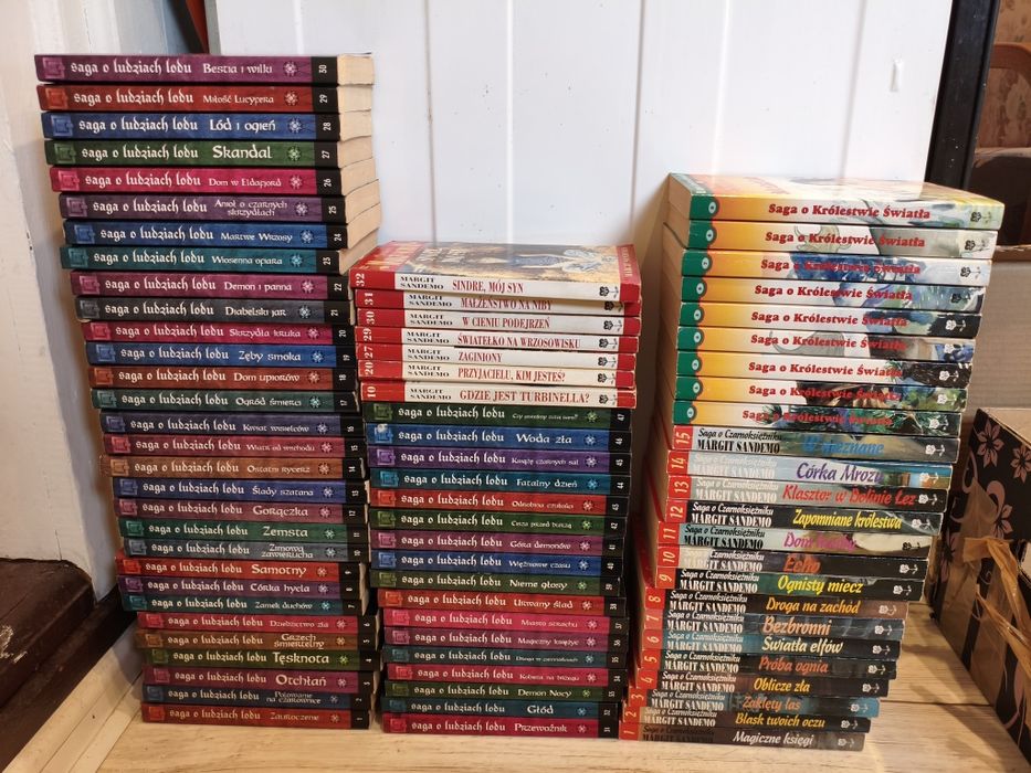 Saga o ludziach lodu Margit Sandemo  1-47 - KOMPLET, Dobry Stan