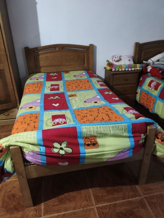 Vendo mobília de quarto de solteiro