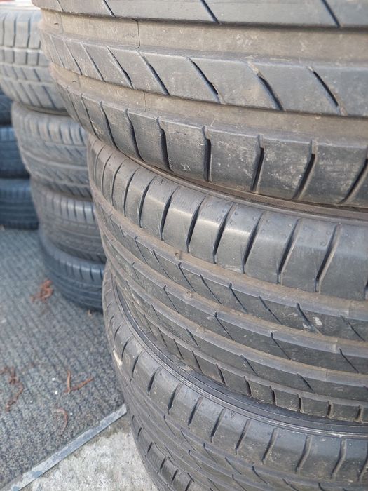 Продаються шини  235/45 R 17 . 97 Y.