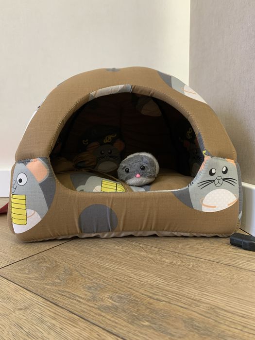 Домік для кошенят