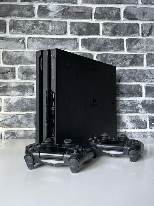 Ps4 pro - 1tb, 20 игр , 2 джйостика