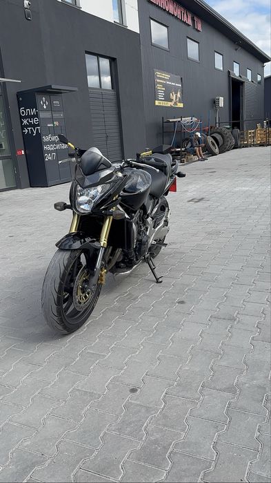 Мотоцикел HONDA хорнет