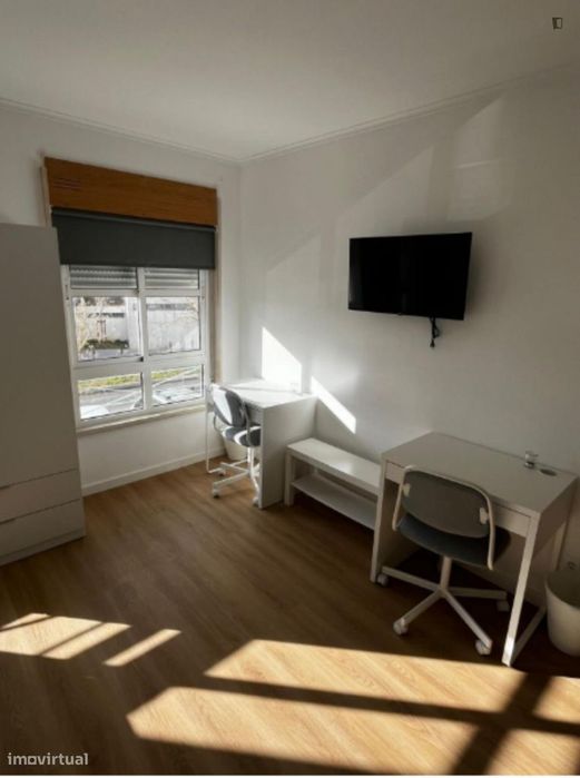 Quarto - localizado em Lumiar Lisbon