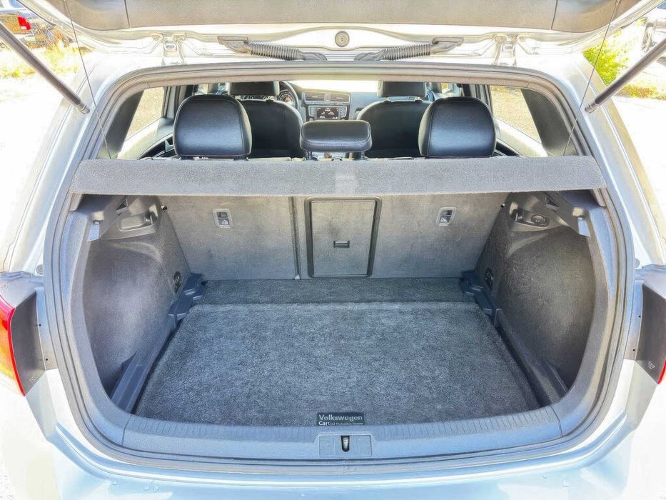 Volkswagen Golf GTI S 4-Door with Performance      2015