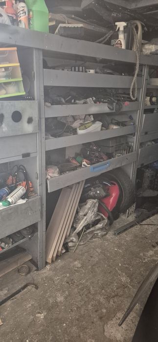 Szafka narzędziowa do busa