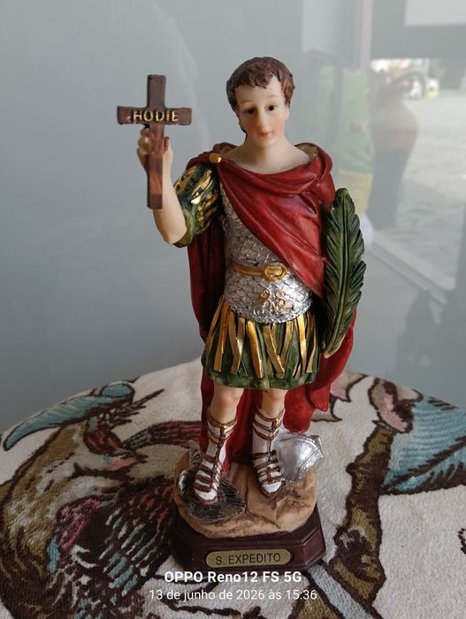 Estátua Santo Expedito