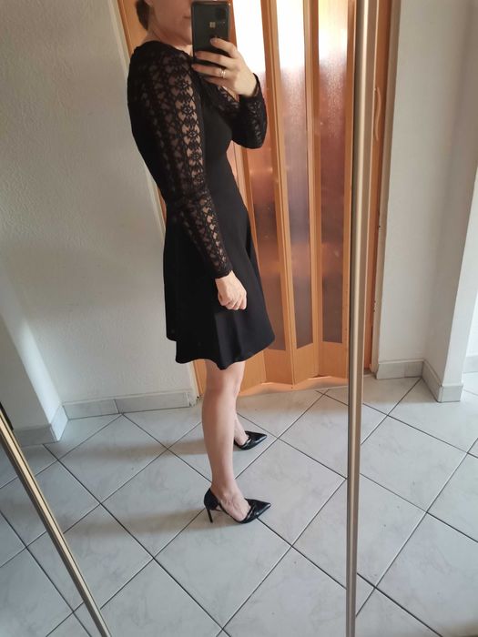 Sukienka Even&Odd S/36 mała czarna trapezowa koronka