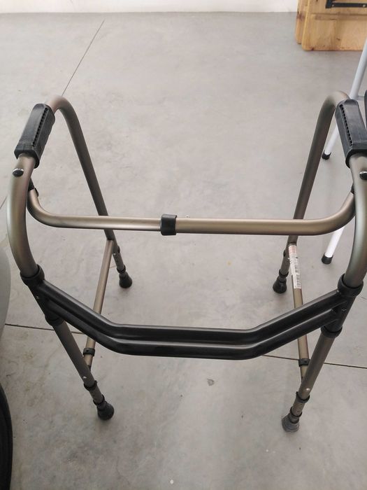 Andarilho articulado