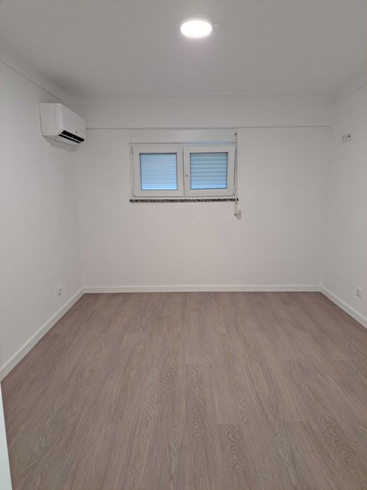 Apartamento T2 semi-novo  em Mangualde